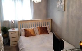 Double Room In Corby